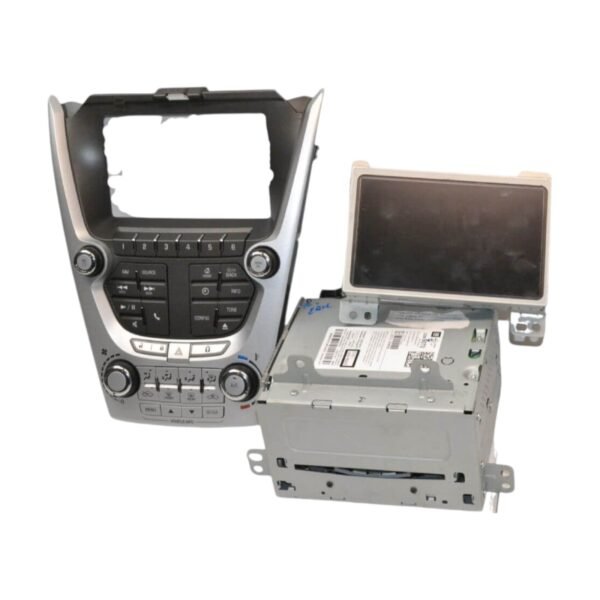 2012- 2015 Chevy Equinox Terrain Multimedia Stereo Radio Assembly 22959070 - Image 2