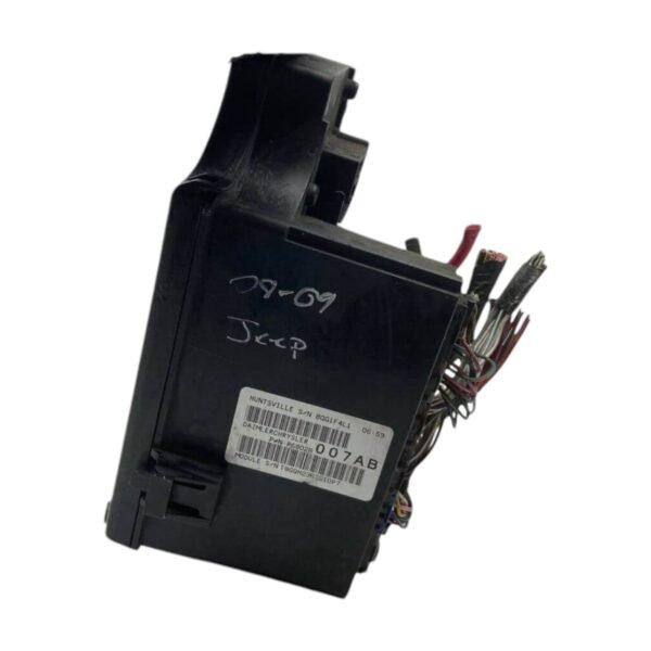 2008 2009 Caliber Compass Under Hood Fuse Relay Box Control Module P68028007Ab - Image 2