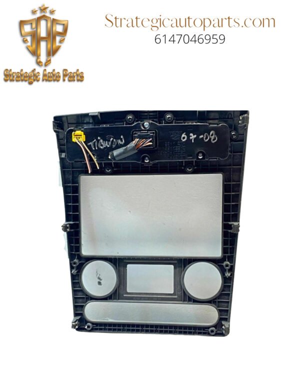 2007-2008 Hyundai Tiburon Radio Instrument Panel Bezel Silver 84761 2C050