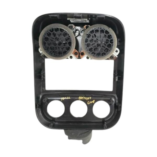 2010-2016 Jeep Compass Patriot Center Dash Radio Bezel 1401371Dvac W/O Vent - Image 2
