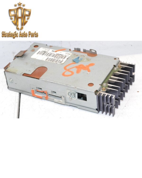1992-1996 Chevrolet Suburban - Amplifier 16211311 - Image 2