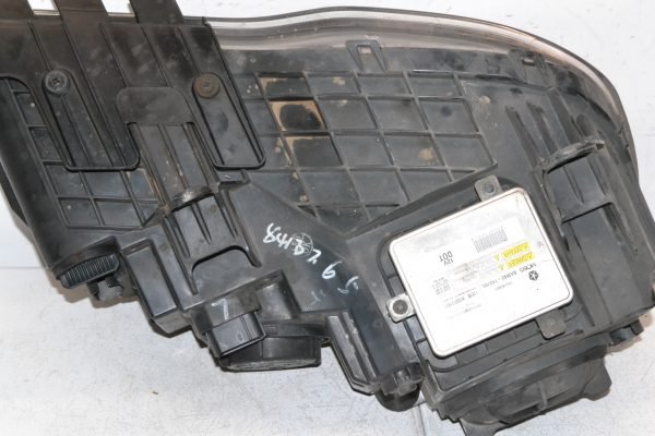 2011-2014 Chrysler 300 - Driver & Passenger Side Headlamp Assembly HID w/ ballast 68143003AA/68143004AA - Image 5