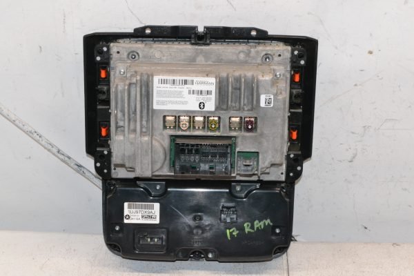 2017- Dodge Ram 1500 2500 3500 - Navigation Radio Touchscreen Display Unit 68270657AE - Image 4